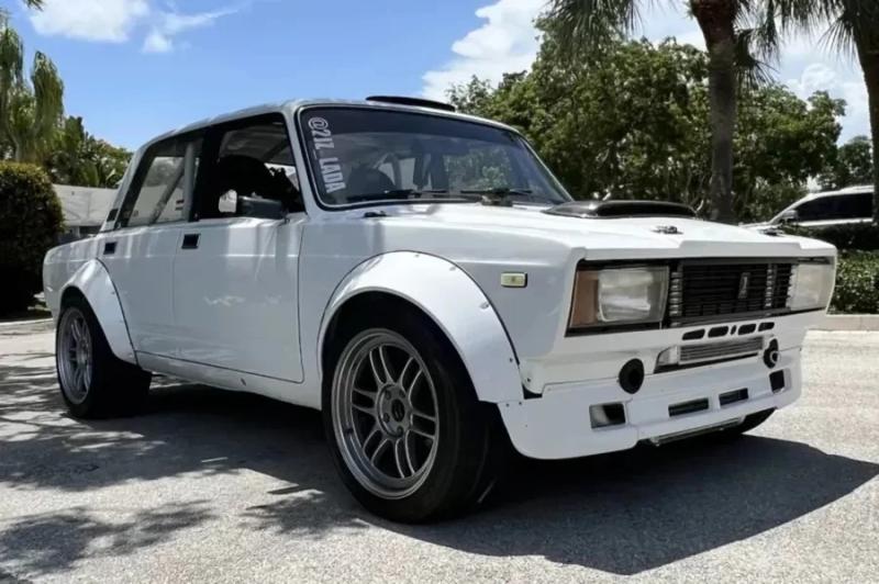 Американцы ахнули, когда увидели эту возрожденную ВАЗ-2105 Пятерку: она круче Toyota с 3,0 л под капотом