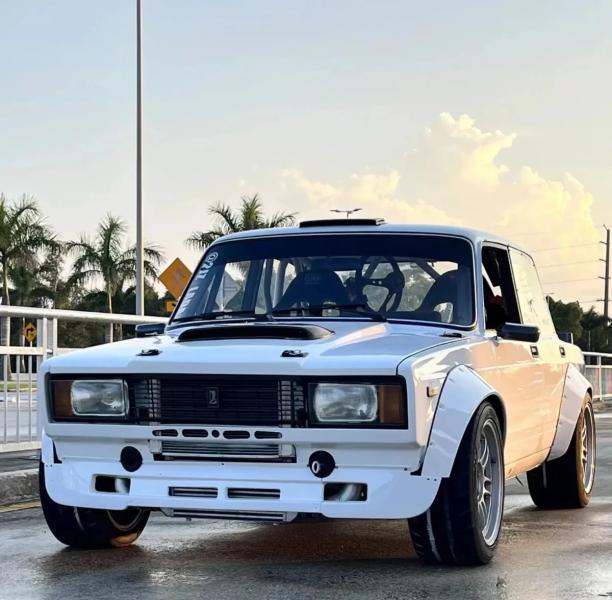 Американцы ахнули, когда увидели эту возрожденную ВАЗ-2105 Пятерку: она круче Toyota с 3,0 л под капотом