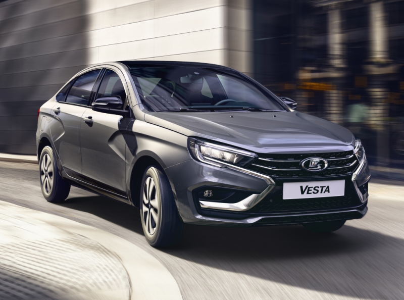 Автоэксперт рассказал, как купить новую Lada Vesta без наценок и с вариатором