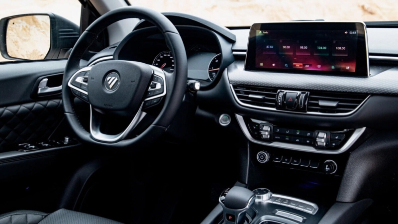 Бывший Mercedes начал продажи 163-сильного "рамника" с камерами и мультимедиа: Foton Tunland G7