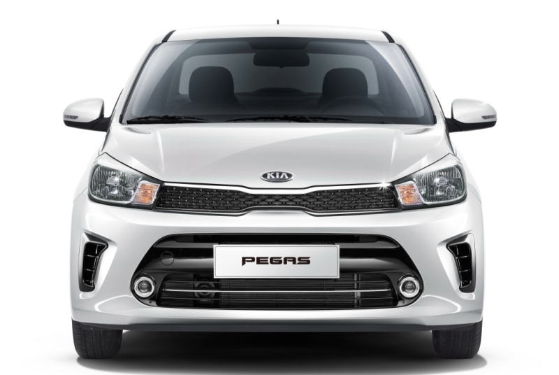 Дилер установил новые цены на седан Kia Pegas на 110 тысяч рублей дешевле