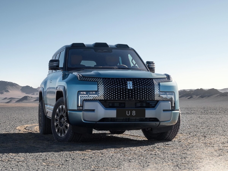 Директор автосалона рассказал, почему новый BYD Yangwang U8 не впечатлил первых владельцев