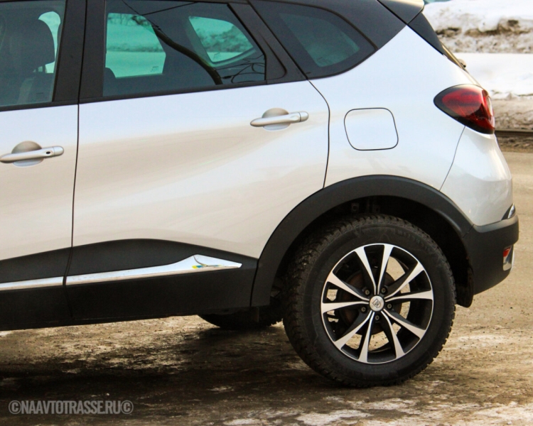 Эксперт Родионов назвал идеальное время для смены зимних шин на летние