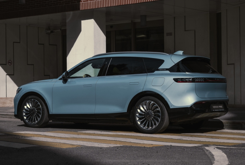 Эксперты Autonews.ru выяснили, какие машины можно купить по цене квартиры