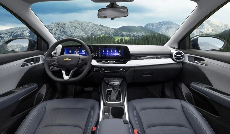 Эта новинка от Chevrolet лучше Lada Vesta, но стоит столько же: "автомат", мощный мотор и отличное оснащение