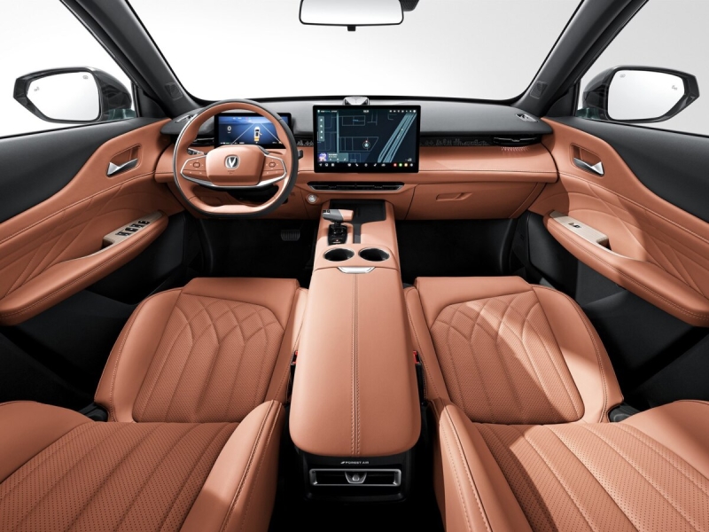 Face ID, два экрана и кузов в стиле Lexus, а цена - 1,5 млн рублей: гибридный кросс Changan Uni-Z готов к дебюту