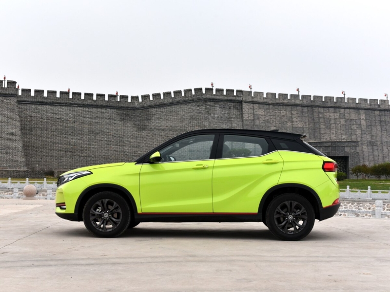 Китайский кросс с турбомотором за 800 тысяч рублей уже в России: раскрыты его недостатки