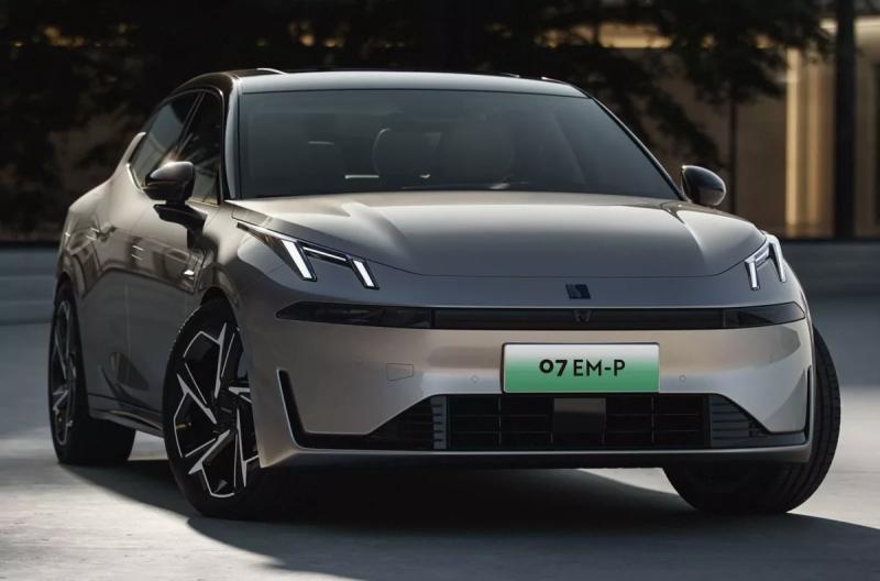 Компания Geely выпустила новый седан Lynk&Co 07 на базе кроссовера Monjaro