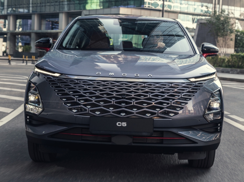 Кроссовер Omoda C5 с полным приводом за год подорожал на 350 тыс. рублей