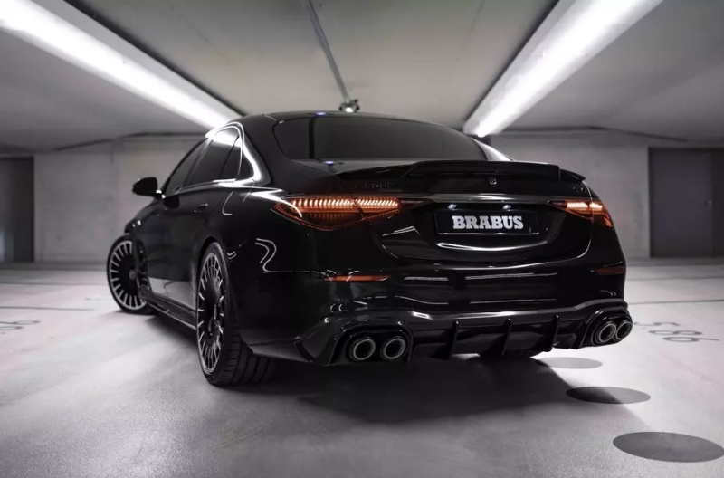 Mercedes-AMG S 63 E Performance 2024 с обновлением от Brabus