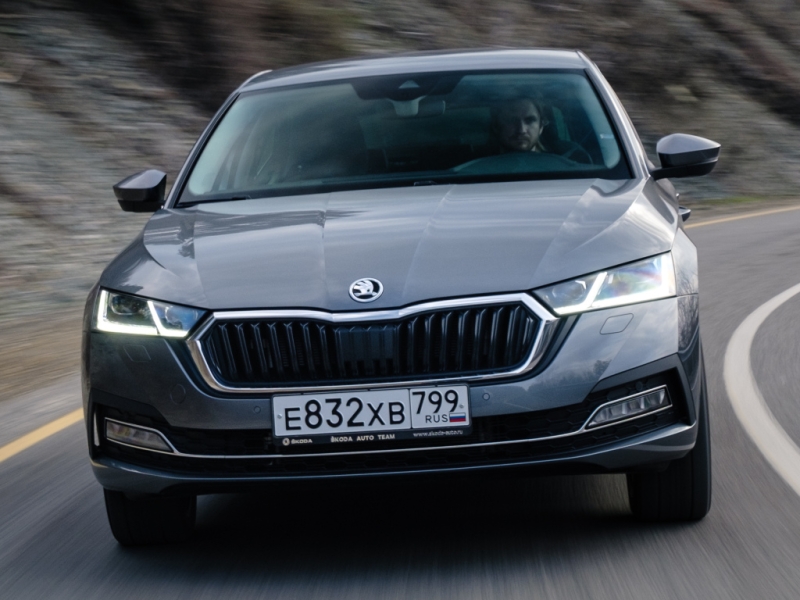 Модель Skoda Octavia с пробегом названа лучшей по стоимости 2 млн рублей