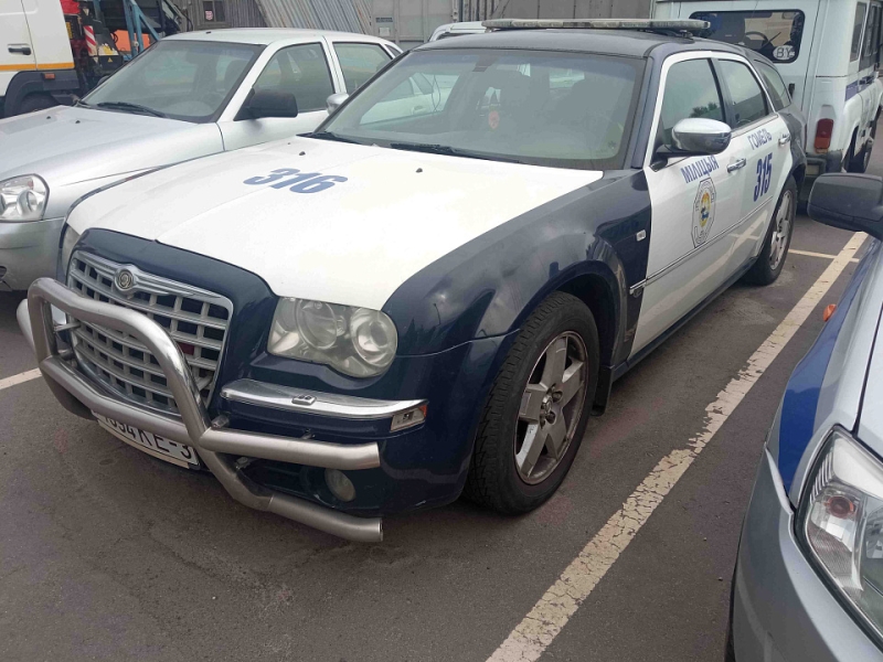 На продажу выставили Chrysler V8 Hemi из сопровождения президента Лукашенко