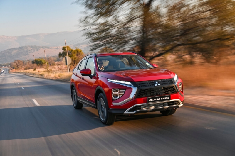 Новые дорого оснащенные Mitsubishi Eclipse Cross стоят дешевле “китайцев”
