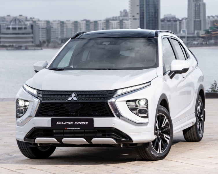 Новые дорого оснащенные Mitsubishi Eclipse Cross стоят дешевле “китайцев”