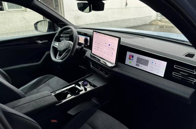 Новый Volkswagen Tiguan, который приедет в Россию, получил нестандартный салон