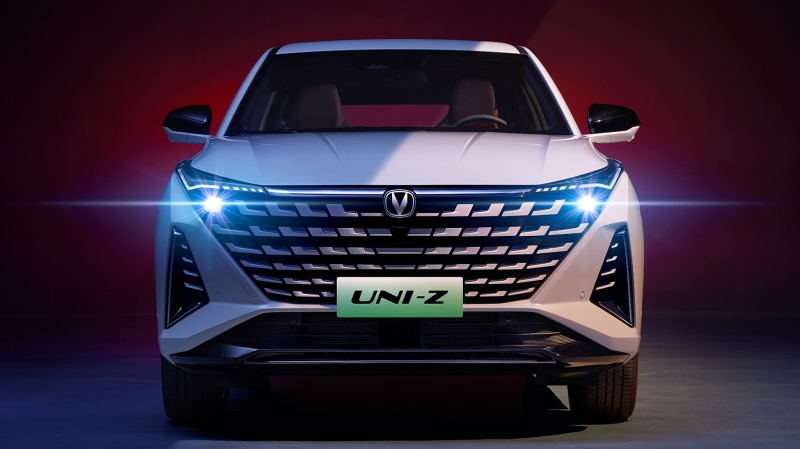 Объявлена дата выхода нового гибридного кроссовера Changan