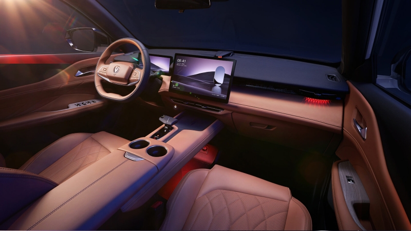 Объявлена дата выхода нового гибридного кроссовера Changan