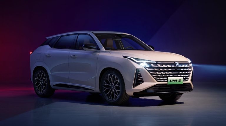 Объявлена дата выхода нового гибридного кроссовера Changan