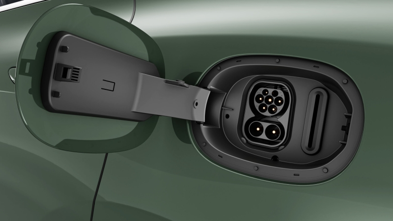 Объявлены цены на самый быстрый российский электрокроссовер