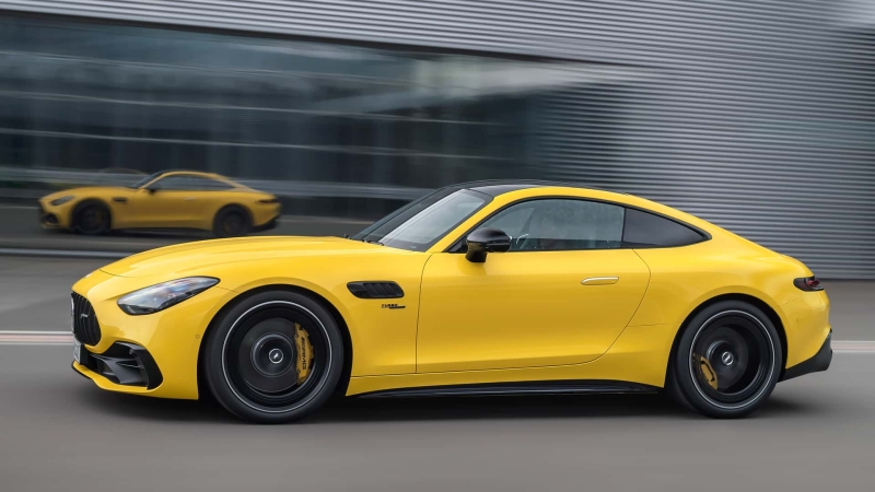 Обновленный Mercedes-AMG GT43 лишился V8 и получил &laquo;мягкий&raquo; гибрид