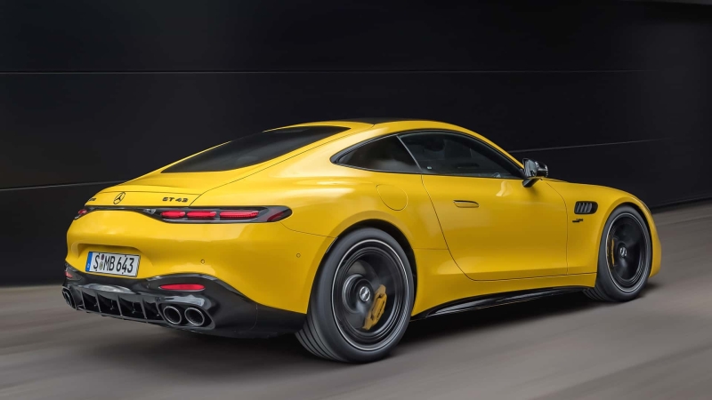 Обновленный Mercedes-AMG GT43 лишился V8 и получил &laquo;мягкий&raquo; гибрид