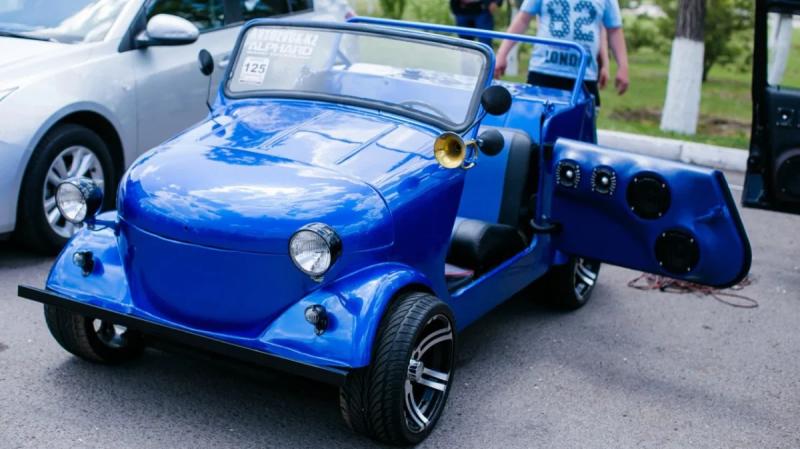 Парню понадобилось 3 года, чтобы показать, как нужно делать автомобили за копейки: он возродил СеАЗ С-3А