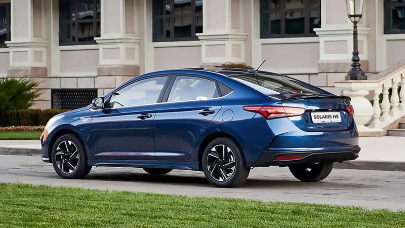 Петербургский дилер распродал все седаны Solaris HS в первый день поставки