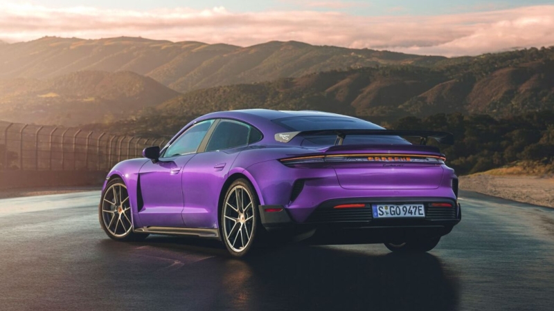 Porsche выпустил свой самый мощный автомобиль в истории