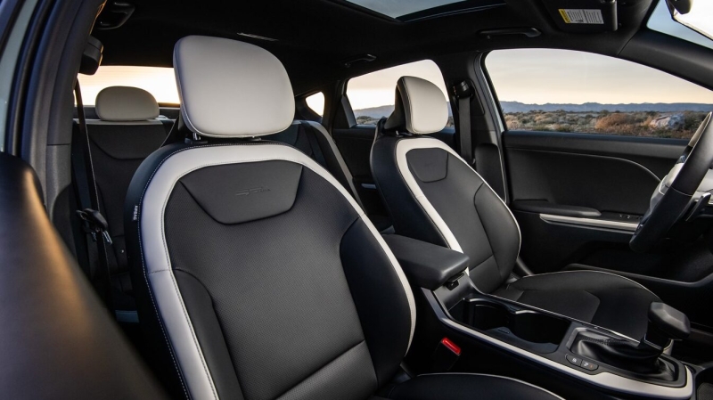 Представлен абсолютно новый седан Kia &mdash; преемник Cerato