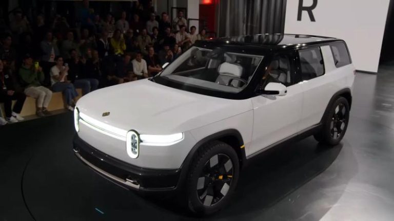 Представлен новый кроссовер Rivian R2, который может приехать в Россию
