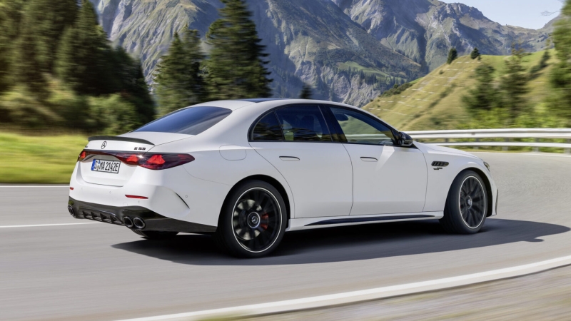 Представлен новый мощный &laquo;гибрид&raquo; от Mercedes-AMG. Подробности