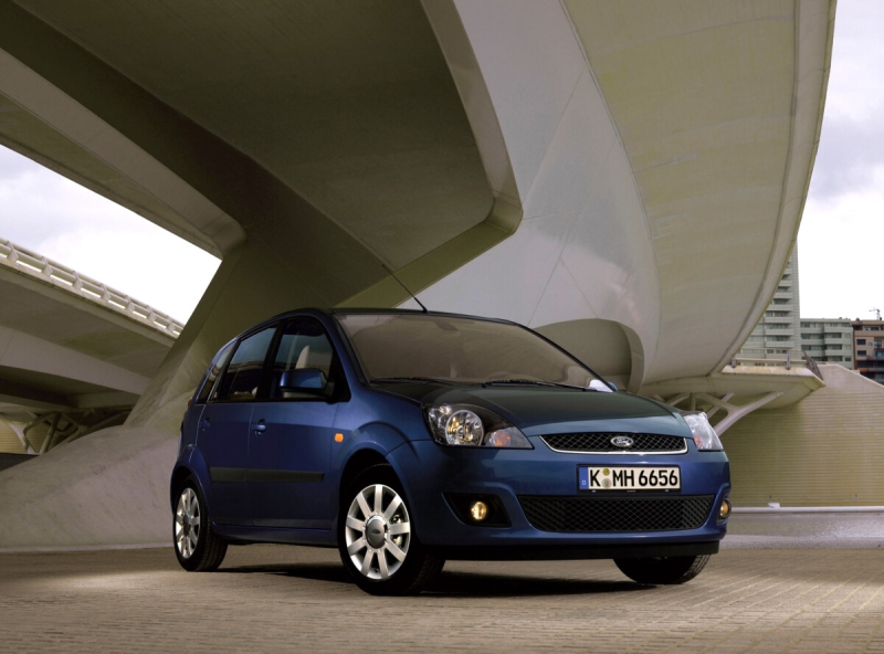 Россиянам назвали авто за 500 тысяч рублей, которые не требуют ремонта после покупки