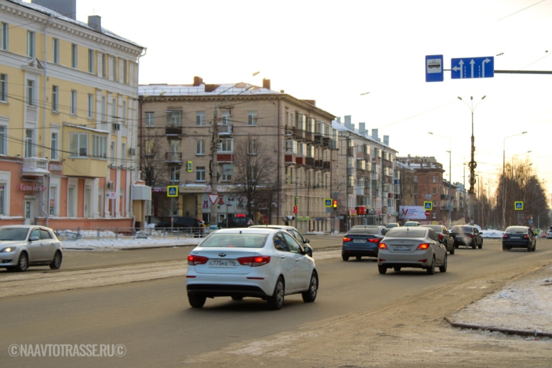 Россияне скупают автомобили, пока они не подорожали из-за отмены скидок