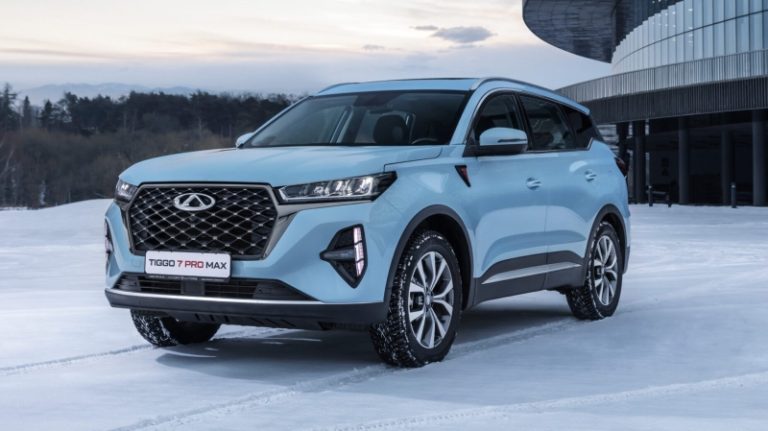 Самый популярный в России кроссовер Chery с полным приводом стал доступнее