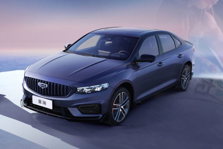 Седан Geely Preface получил 2 новые комплектации стоимостью 1,6 и 1,7 млн рублей