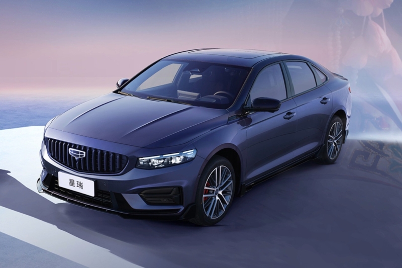 Седан Geely Preface получил 2 новые комплектации стоимостью 1,6 и 1,7 млн рублей