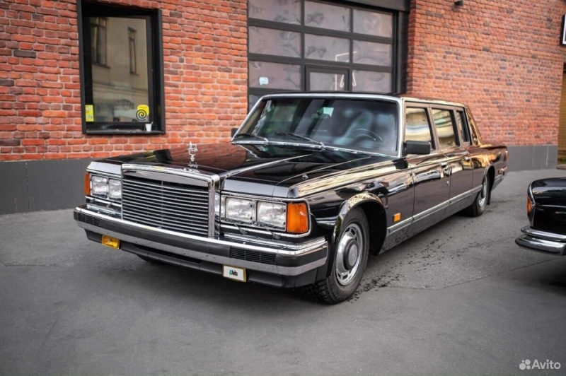 Служебный лимузин первого президента РФ выставили на продажу за 70 млн рублей