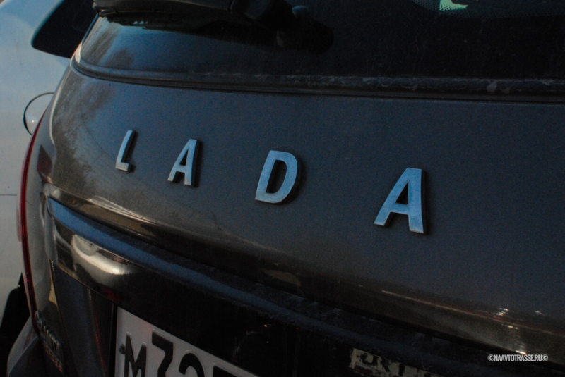 В Германии нашли заброшенный автосалон, где продавались российские Lada
