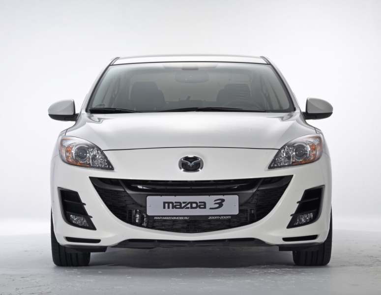 В ЯНАО самыми доступными автомобилями стали Granta и Mazda-3