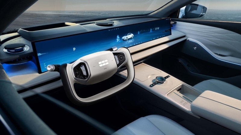 В Россию едет новая и технологичная модель Geely, у которой в Китае не нашли недостатков