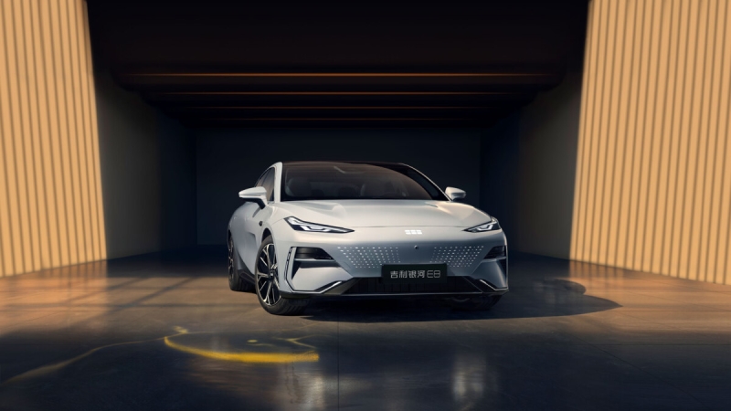 В Россию едет новая и технологичная модель Geely, у которой в Китае не нашли недостатков