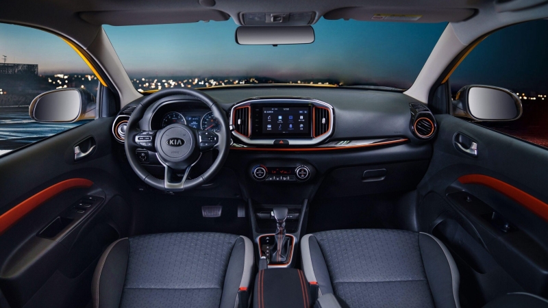 В Россию привезли неубиваемую Kia с надежным двигателем, которая стоит дешевле &laquo;китайцев&raquo;