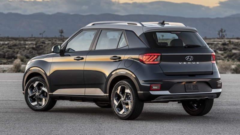 В Россию привезли один из самых надежных кроссоверов Hyundai в мире. Он стоит дешевле &laquo;китайцев&raquo;