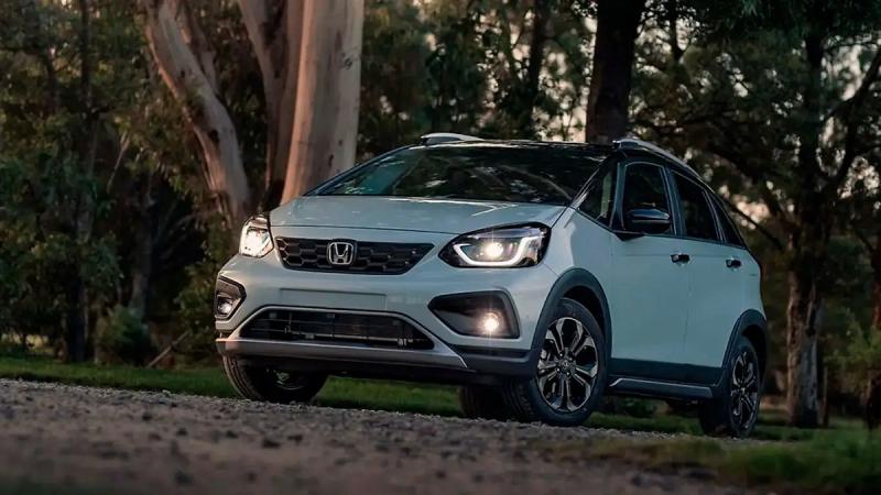 Владелец автосервиса объяснил, почему новый Honda Fit Crosstar не лучший выбор для водителей из России