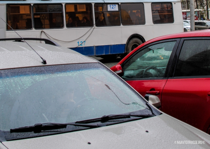 Владелец автосервиса рассказал, как водители убивают свои машины "незамерзайкой" весной