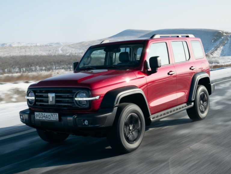 Внедорожник Tank 300 стал дороже на 400 тысяч рублей без изменений комплектаций