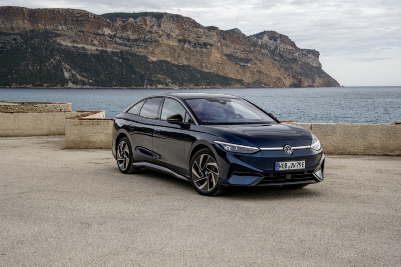 Volkswagen рассекретил характеристики своего первого электроседана ID.7