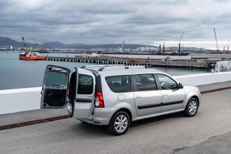 Все, что нужно знать о новой Lada Largus 2024 года - последние новости