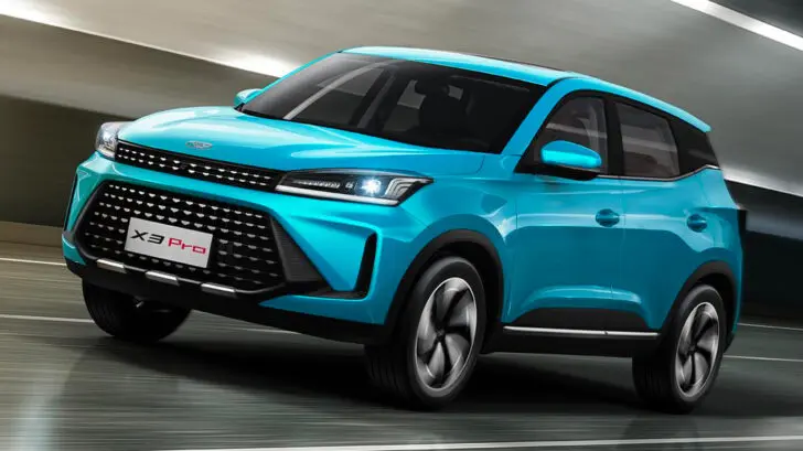 "За рулем" сравнил кроссоверы Belgee X50 и Kaiyi X3 Pro для российского рынка