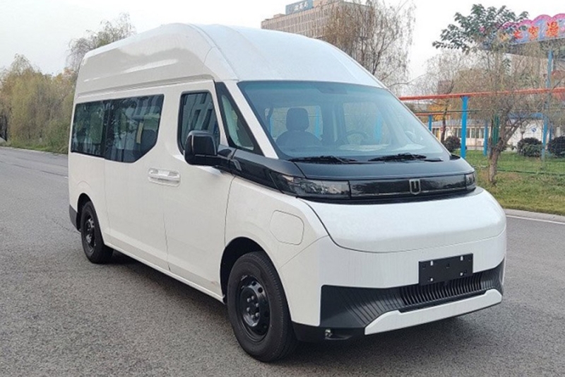 Замена ГАЗели NN с 272-сильным мотором и салоном на 9 мест дебютирует 3 апреля: ее разрабатывала Geely